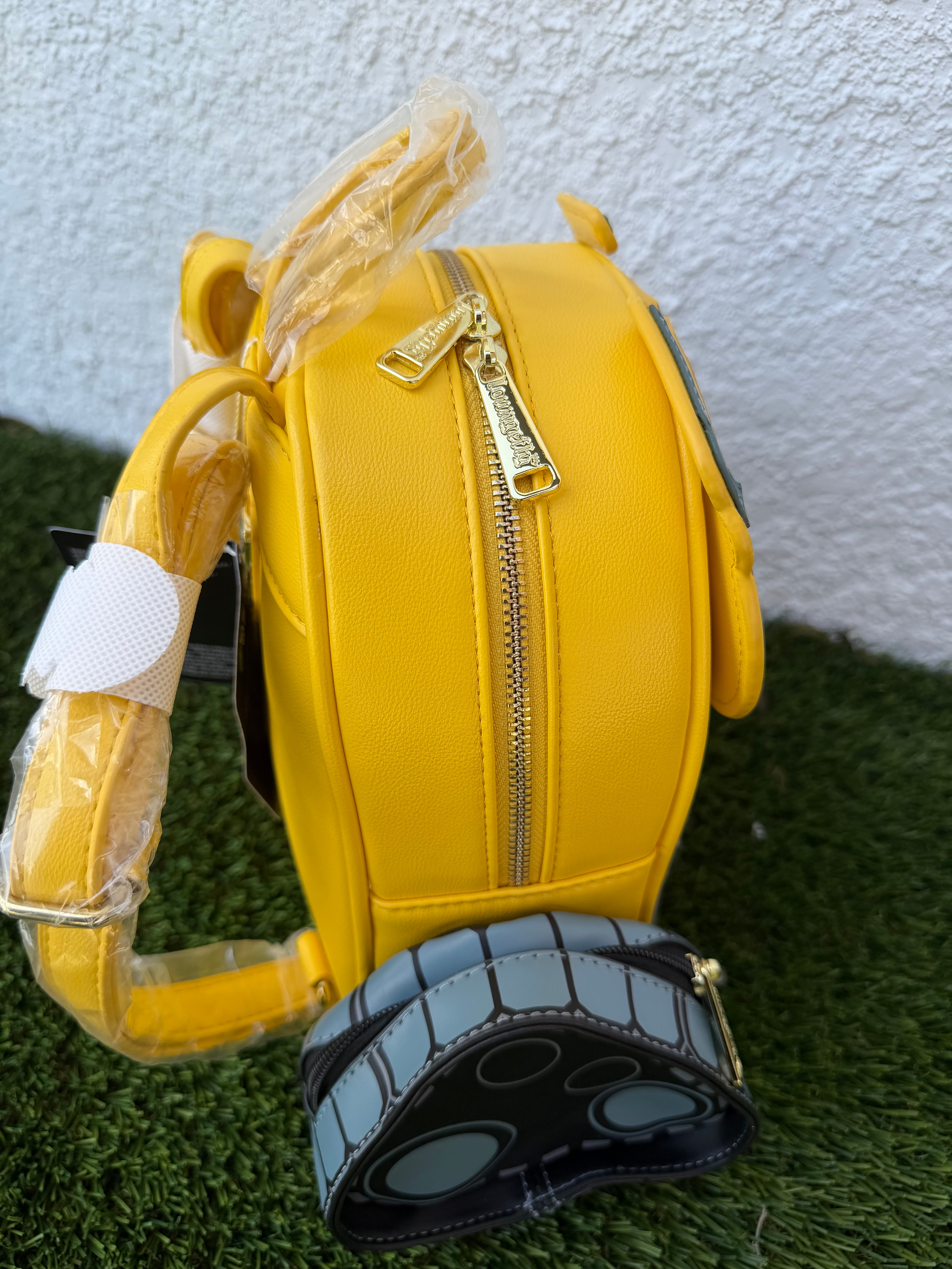 Cute Robot Mini Backpack for Women – Kawaii Cartoon Style Small Backpack Travel & Everyday Bag